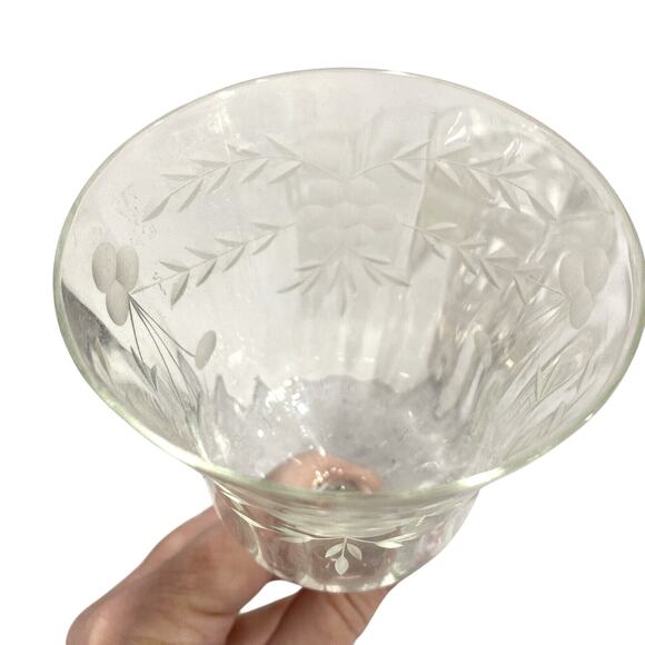 Vintage Mid Century Etched Clear Crystal Wine Glasses Water Goblets Set of 4 - Picture 7 of 12